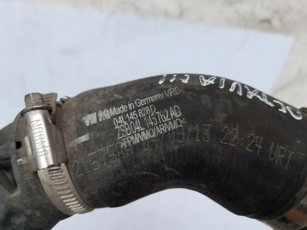 фото №5, Шланг труба интеркулер skoda octavia iii 1.6 tdi 04l131111t