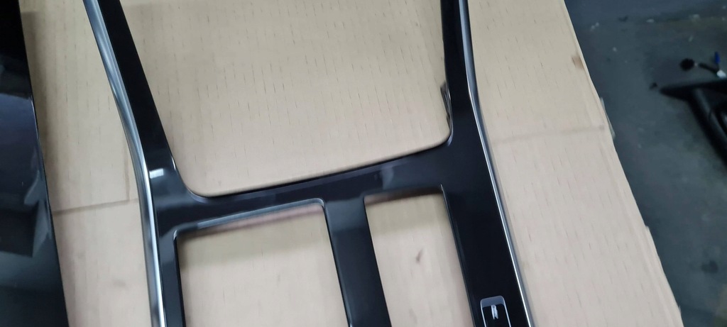 фото №7, Sq8 4m rsq8 q8 молдинг декоративная dekor дверь консоли anglik piano 4m8857720j