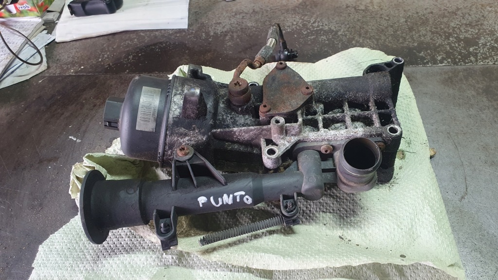 Купить Fiat grande punto 1.3 jtd - основание фильтра масла