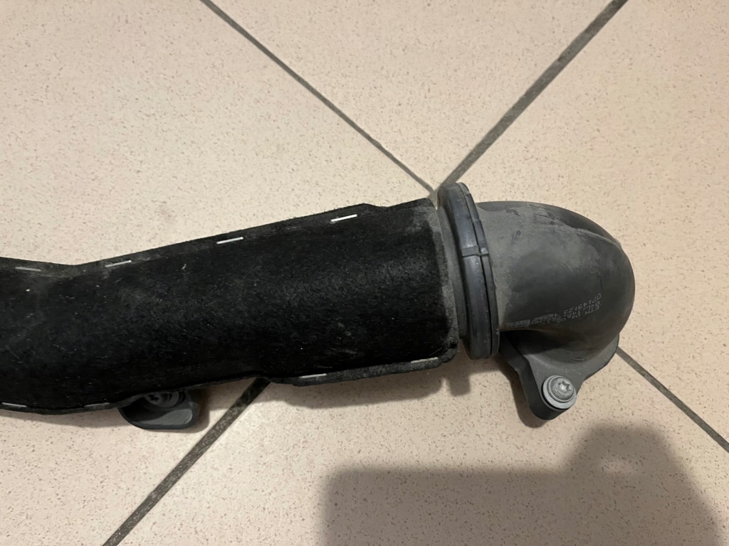 Купити Шланг інтеркулер skoda audi vw seat