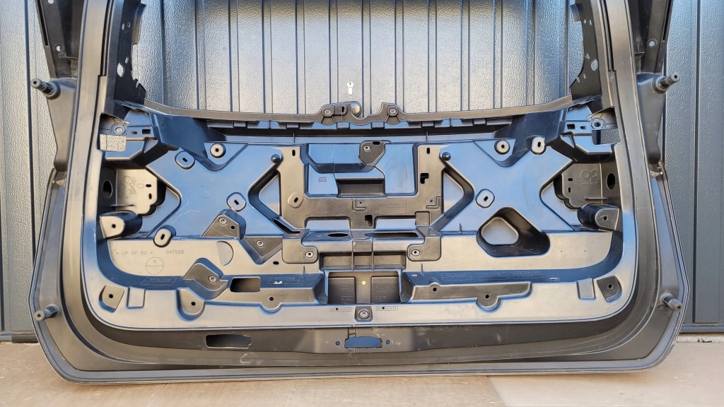 фото №9, Peugeot 5008 ii 16- крышка багажника задняя задняя