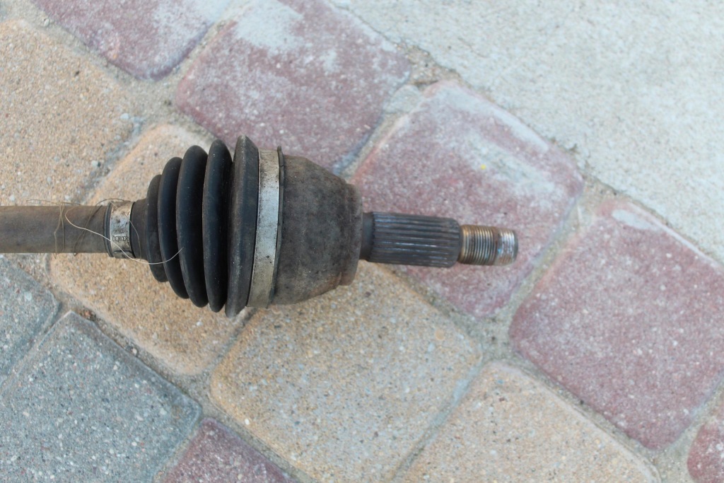 фото №4, Привідний вал права підпора ford fiesta mk7 1.6 tdci