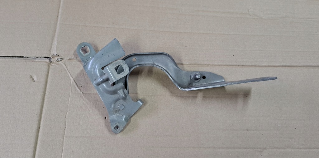 фото №1, Renault captur правий петля капот 654001377r