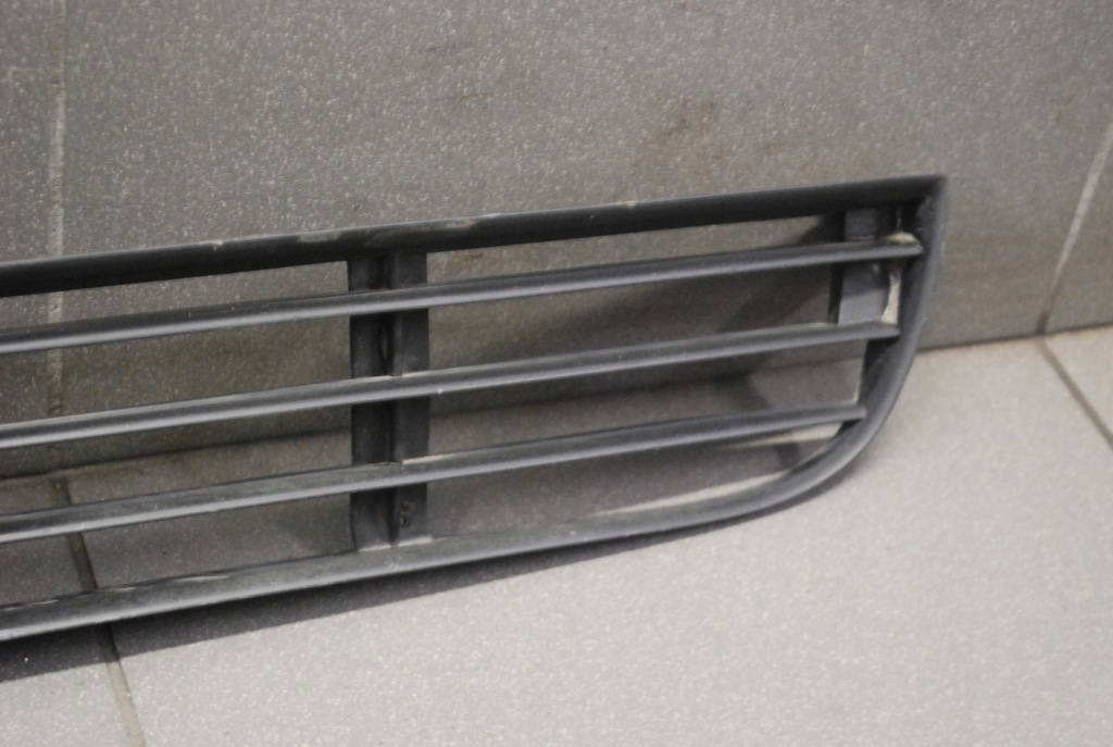 фото №6, Решётка бампера средняя audi a8 d2 4d0854687