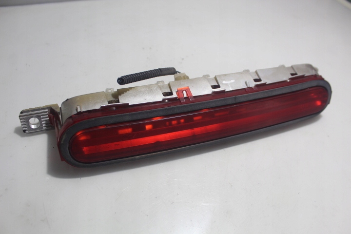 фото №1, Свет стоп-сигнал toyota corolla verso e120