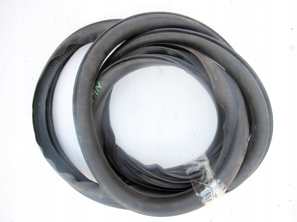 фото №1, Volvo s60 ii d3 sedan прокладка дверь левый задняя