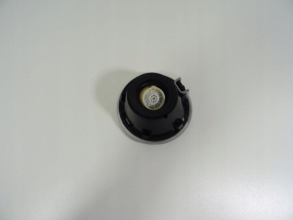 фото №11, 2015-2023 challenger заливна горловина пального кришка крила bak srt хром