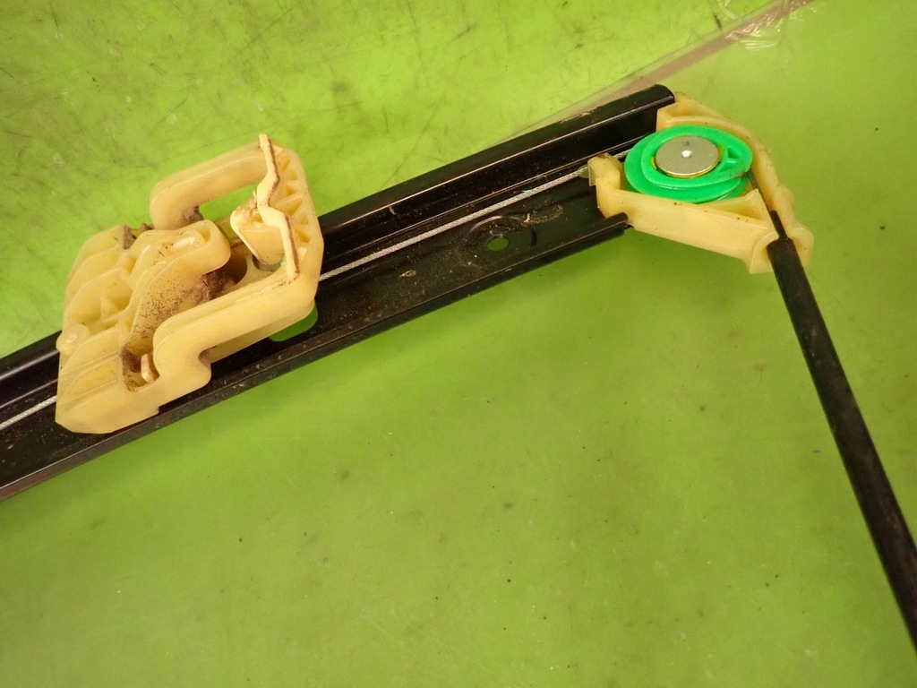 фото №10, Підйомник скло правий передній audi a1 i 8x 12r