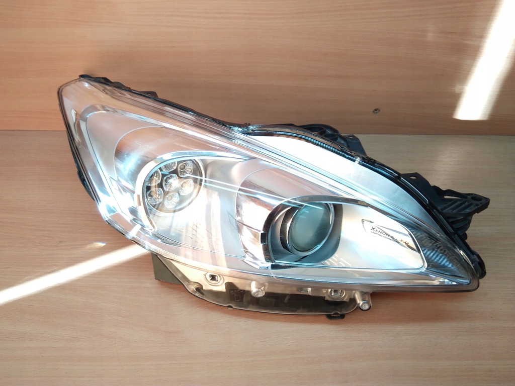 фото №1, Peugeot 508 ксенон правая eu
