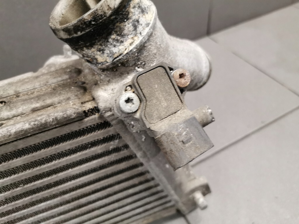 фото №5, Интеркулер левый audi a8 d3 3.0 tdi 4e0145805g