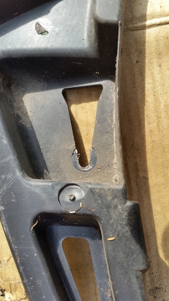 фото №6, Peugeot 308 напрямна бампера l/p задня 9686264380