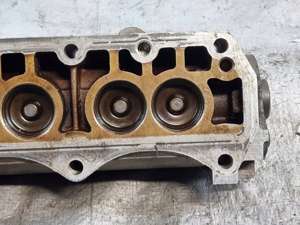 фото №14, Вал розподільного валу корпус кришка fiat stilo 1.6b 16v