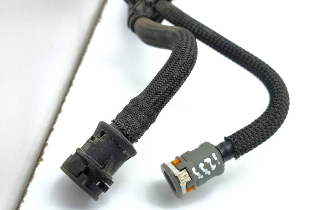 фото №7, Шланг топлива opel astra l o5 9832217880 1.2l бензиновый 96kw 2023