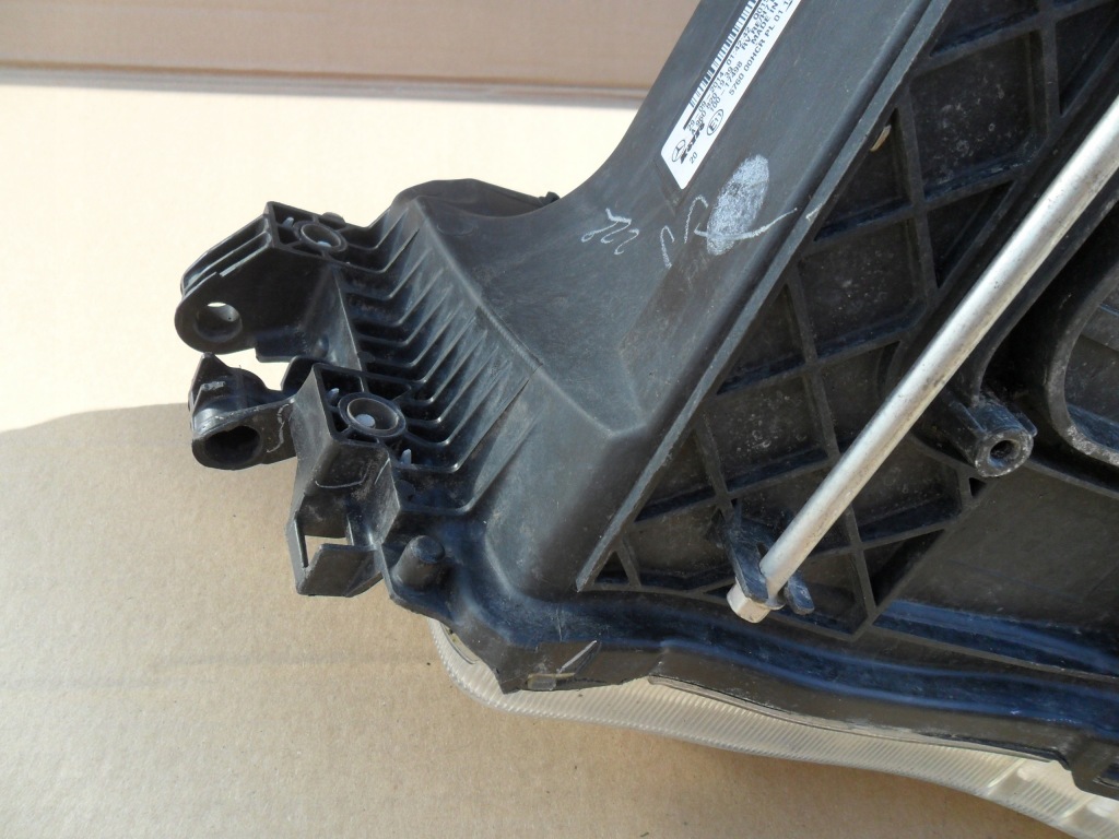 Mercedes actros фара правая a9608201939 Доставка