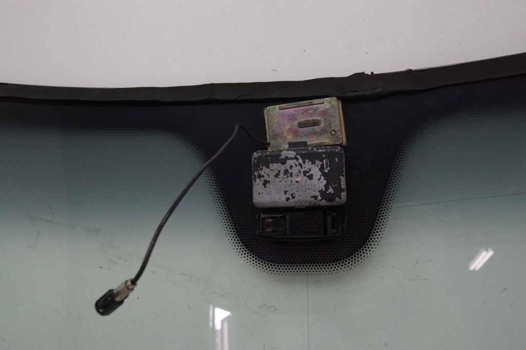 Скло лобове передні  04 рік mercedes sl r230 Ціна