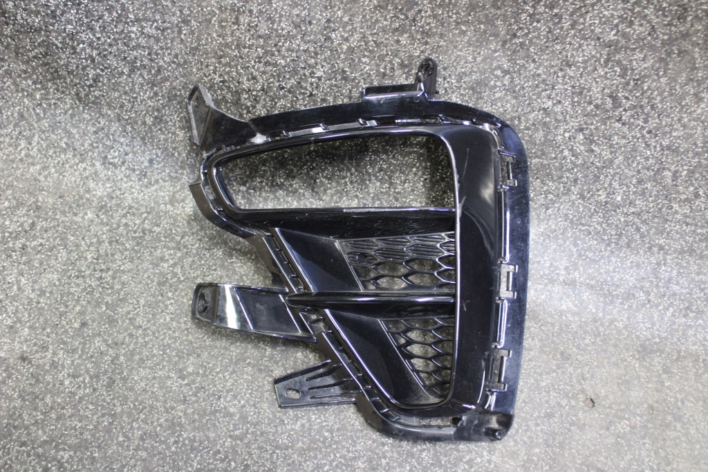 фото №1, Kia оригінальний номер 86563-j7010 решітка бампера