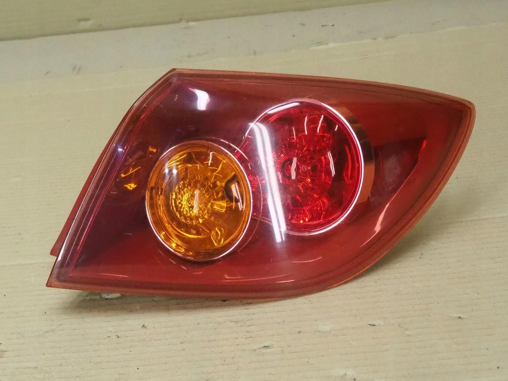 фото №1, Лампа права задня задня mazda 3 1 i bk hb 5d 04r