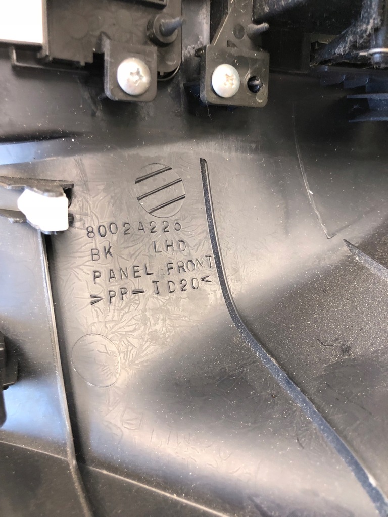 фото №9, Рамка тунель панель приладів mitsubishi pajero iv 8002a225