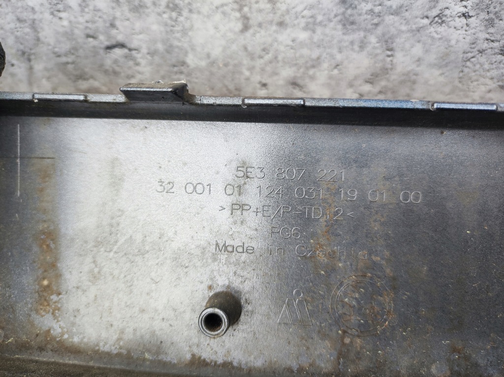 фото №8, Skoda octavia iv 4 бампер передний 5e3807221