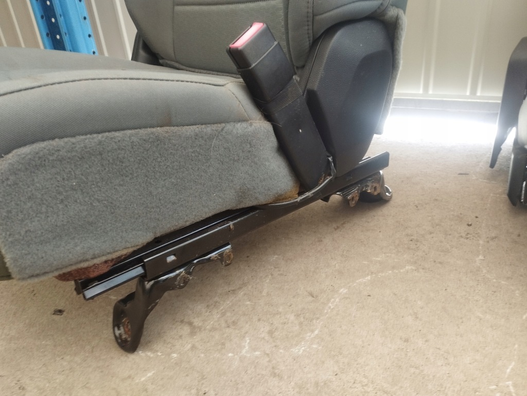 фото №8, Dodge ram 09-18 сиденье правый заднее сиденье туннель usa