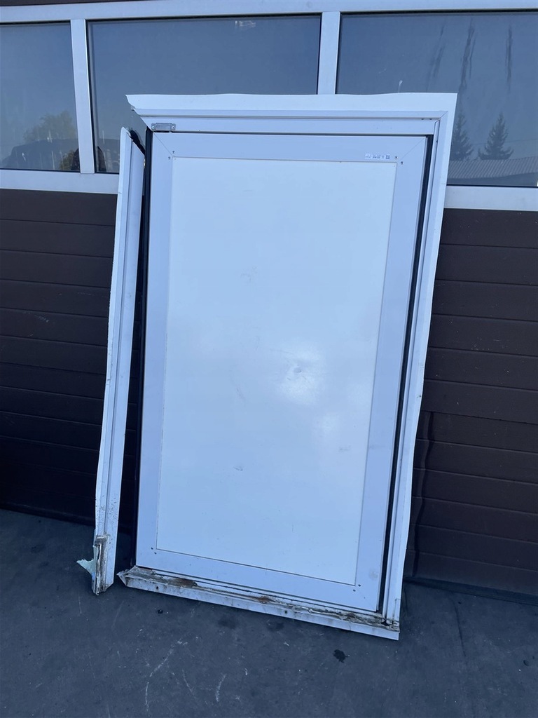 фото №8, Дверь левая боковой + петли рама рамка контейнер изотермический кузов коробка передач bus