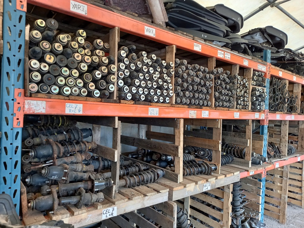 фото №13, Toyota yaris ii набор запуск бортовой компьютер 1,33 vvt