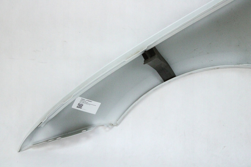 фото №10, Оригінальний крила правий перед audi a7 c7 ls9r