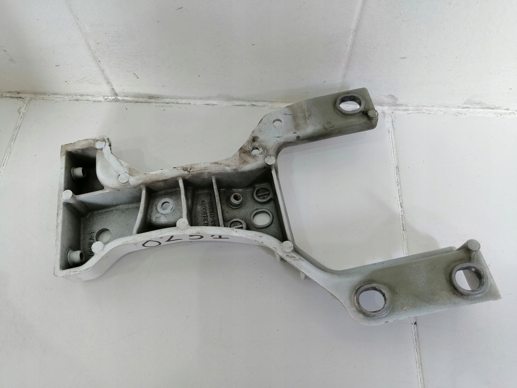 фото №7, Кронштейн кронштейн jaguar f-pace