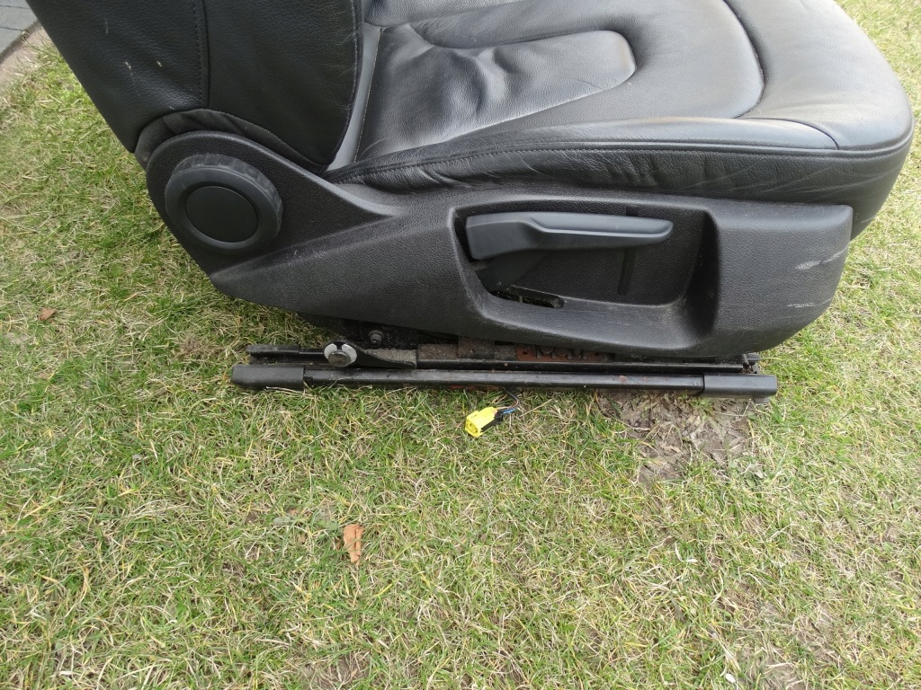 фото №8, Audi a4 b8 sedan 08-15 сидіння заднє сидіння czarna шкіра підлокітник обшивки