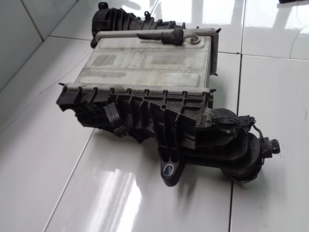 фото №3, Volvo xc60 2.0 t8 інтеркулер