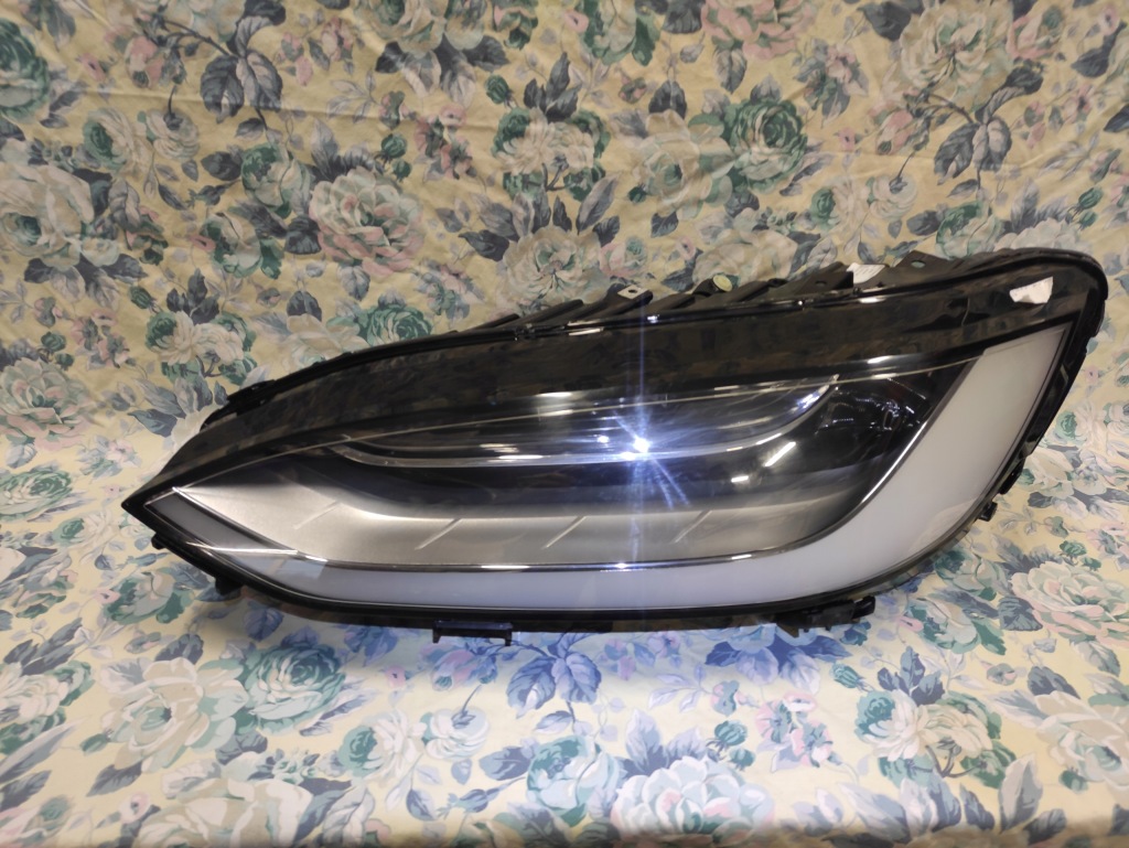 Купить Фара перед левый led европа  tesla x 103431800 d