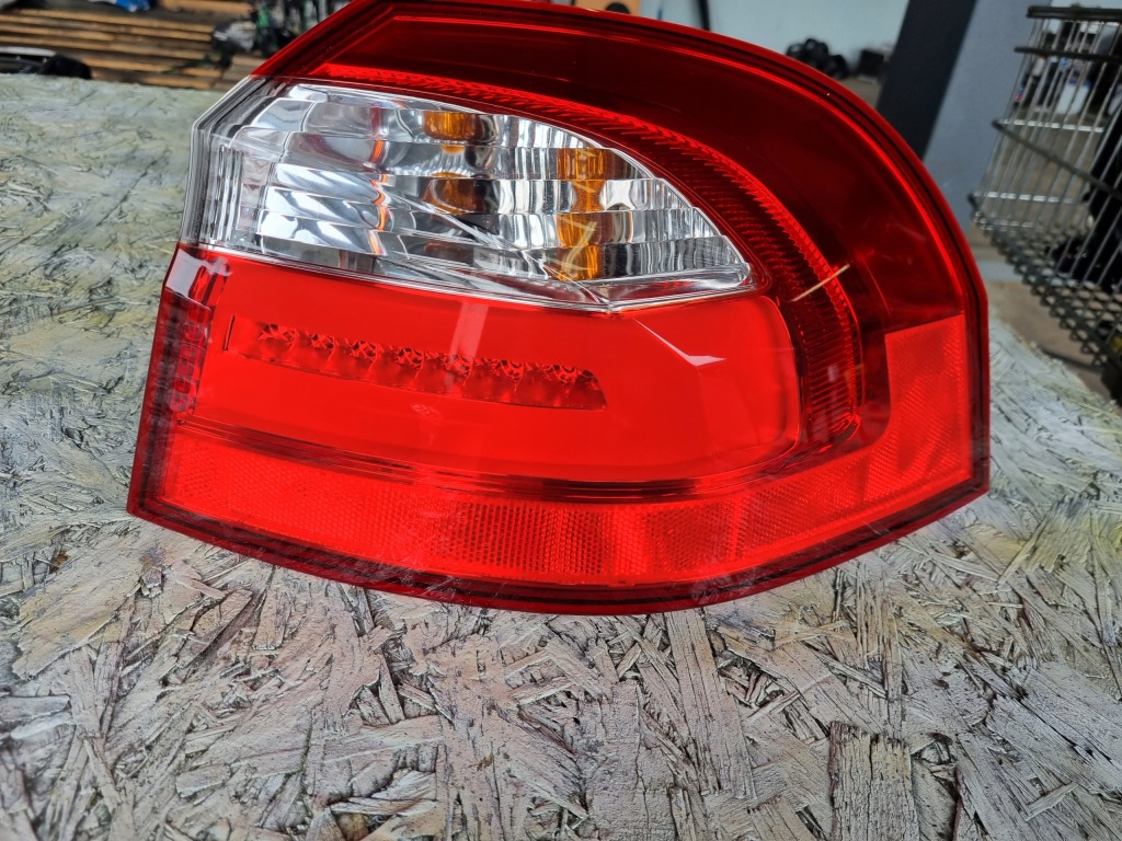 фото №1, Kia rio iii 11-17 хетчбек лампа правий задня w крила led