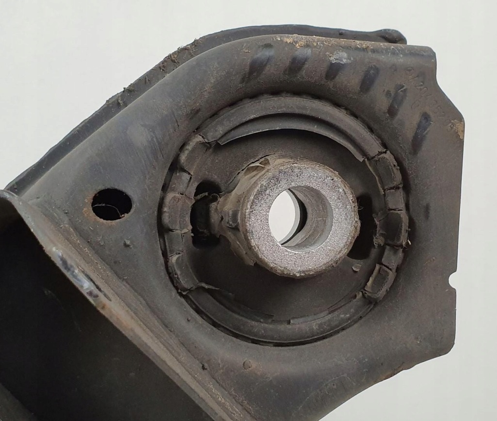 Подрамник подрамник балка подрамник задний  mercedes w207 Доставка