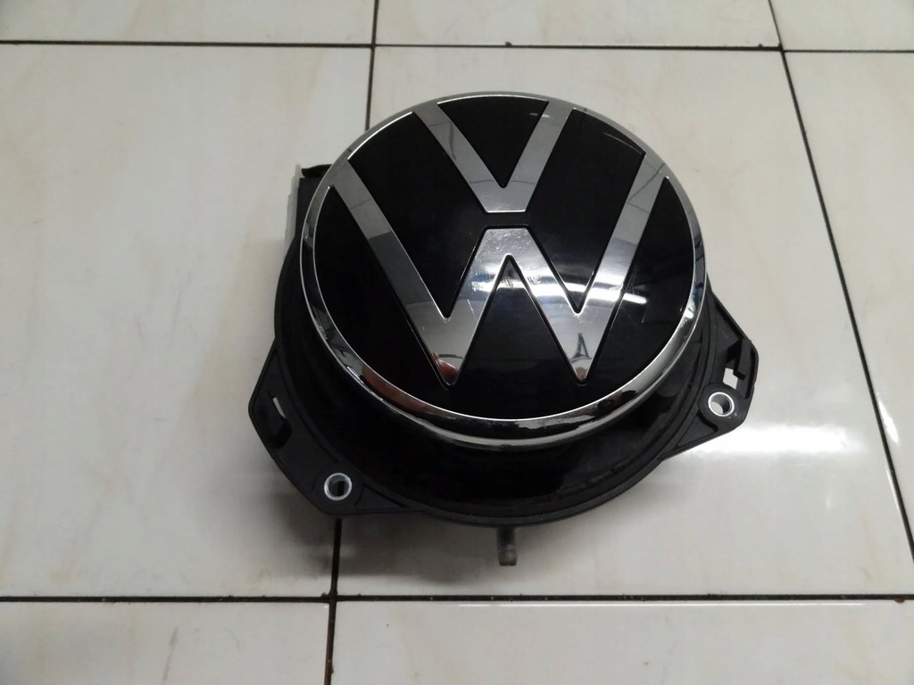 фото №1, Vw t-roc 2021 эмблема задний крышки камера заднего вида 2ga827469m