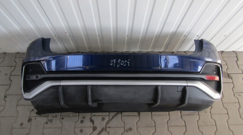 Купити Бампер задня audi q3 83f sportback s-line 19-