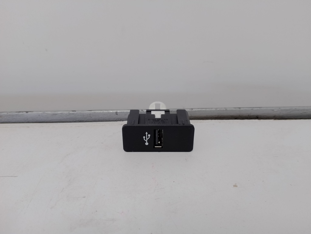 фото №2, Разъём usb mini countryman r60 9230248