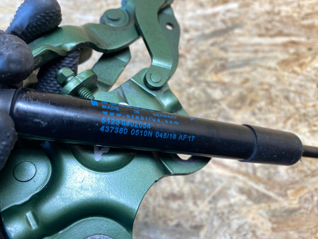 фото №10, Петля капот лівий mini countryman r60 9801569