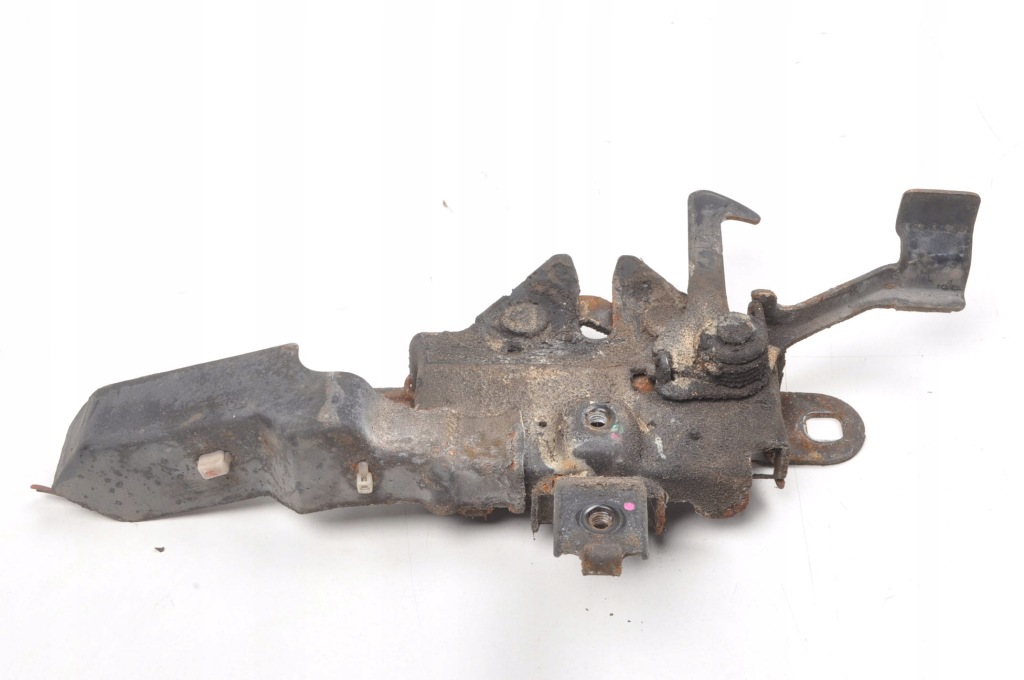 Купити Isuzu d-max i замок капот