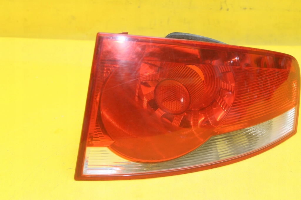 фото №3, Лампа правий задня кузов seat altea xl freetrack 5p8945096a