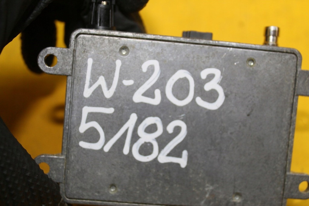 фото №6, Усилитель антенный mercedes w203 2038201785