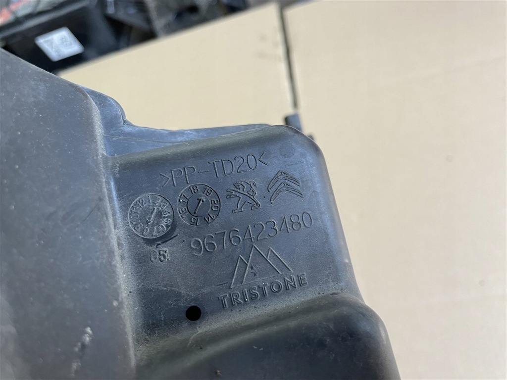 фото №7, Корпус фильтра воздуха 2.0 bluehdi 9662635680 toyota proace 3 iii jumpy