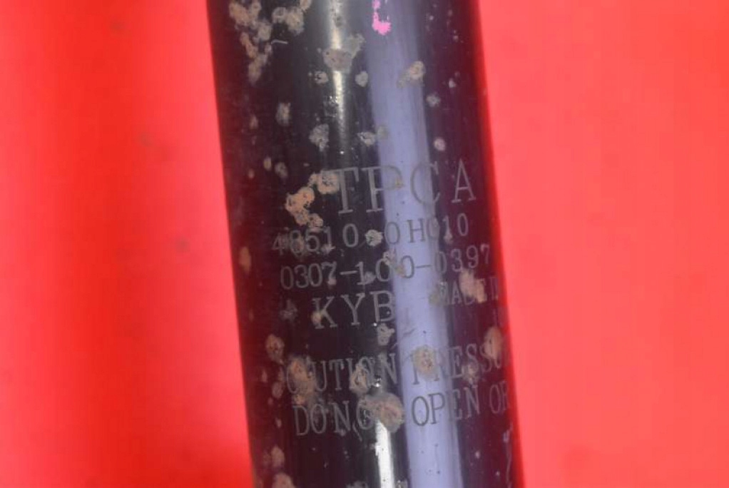 фото №7, Амортизатор правий перед 48510-0h010 toyota aygo 1 i 1.0 68 km 08-12