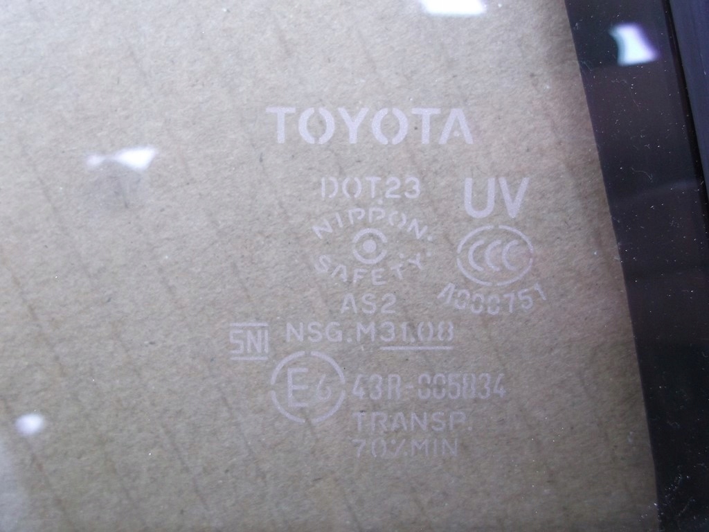 фото №3, Toyota prius iv скло двері задня 19r