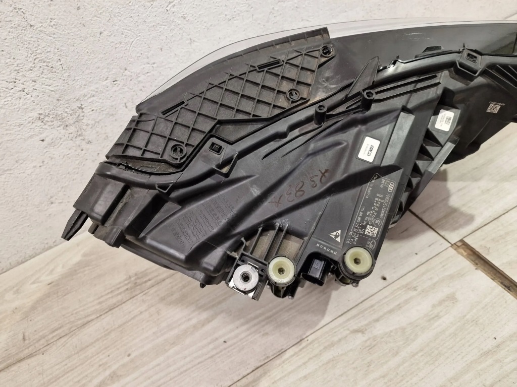 Фара левая перед audi q3 2 83a full led 83a941033 Киев