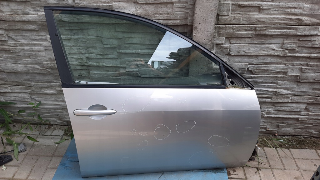 фото №1, Дверь перед передние правое nissan primera p12 hb