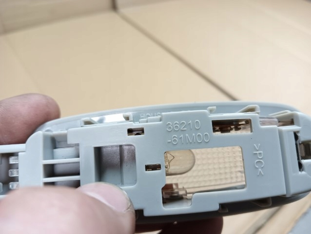 фото №6, Suzuki sx4 s cross лампа потолочный 36210-61m00