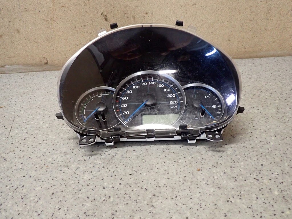 фото №1, Toyota yaris iii 11-14 приборы счетчик