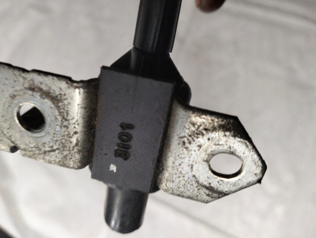 Клапан вакууму ssangyong rodius rexton 2.0 xdi 3101 Ціна