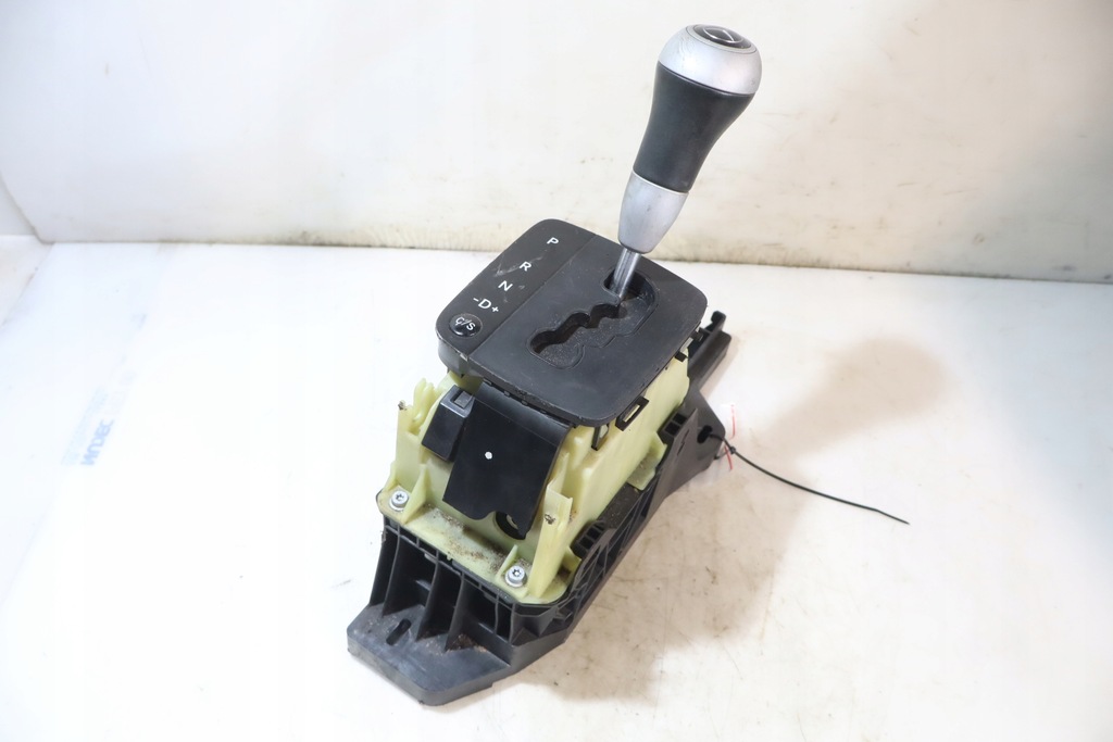 фото №1, Ручка домкрат перемикання передач b klasa w245 2.0cdi