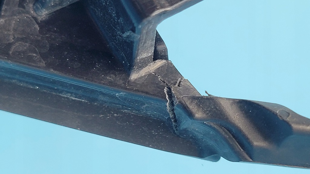 фото №13, Mercedes eqe 350+ 23r захист dekor заглушка ліва a2956700100